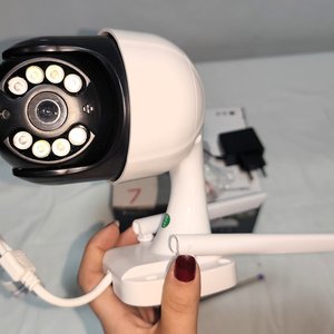 Cámara de Seguridad Exterior IP66 Giratoria con Audio y Visión Nocturna - imagen 5