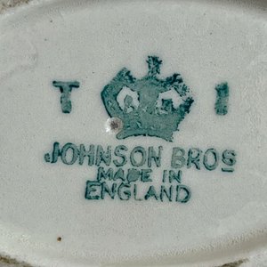 Salsera Inglesa Antigua Johnson Bros con 2 Mini Fuentes Ovaladas - imagen 5