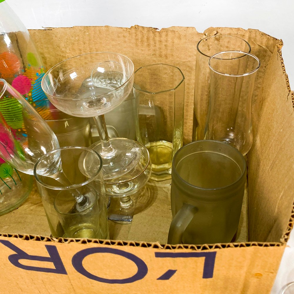 Colección de vasos y copas de vidrio - imagen 4