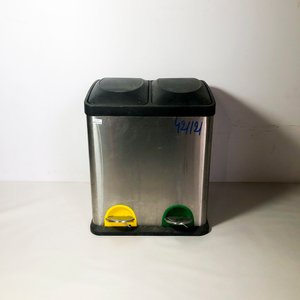 Lote siguiente: Papelera Doble de Acero Inoxidable con Pedales