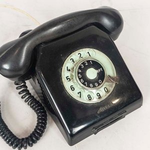 Teléfono Antiguo de Baquelita Negro con Disco Numérico - imagen 2