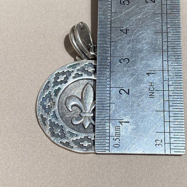 Colgante de Plata con Flor de Lis - imagen 4