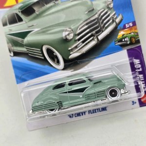 Hot Wheels '47 Chevy Fleetline Latin Low Colección - imagen 2