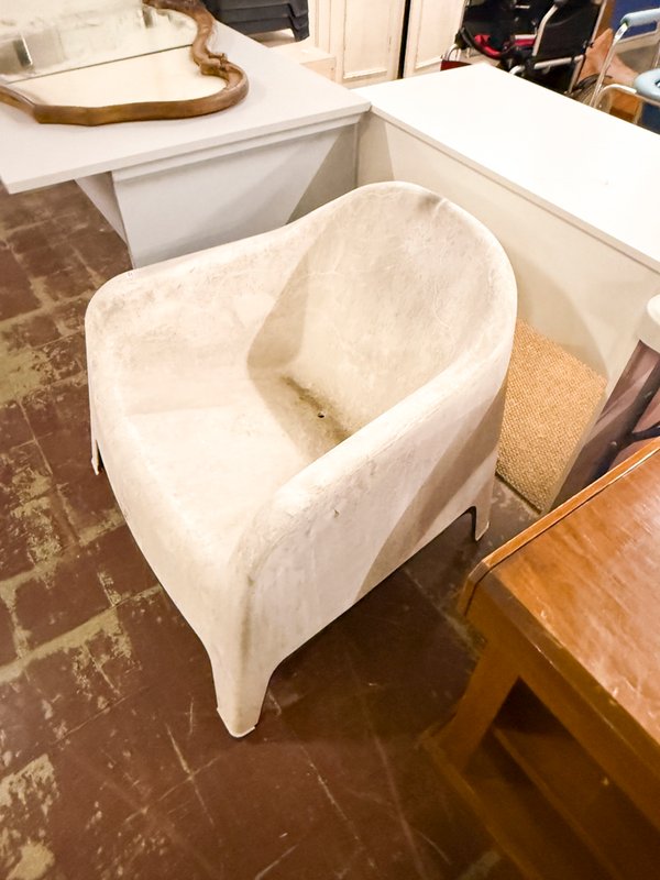 Sillón de Plástico Blanco Estilo Moderno