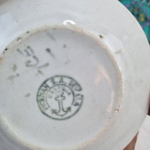 L 037 - Varias Piezas - Lote de pequeñas piezas de ceramica y barro con diseños artesanales, ideal para decoracion (El lote incluye una olla con asas, un - imagen 4