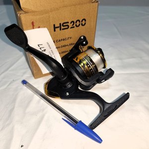Reel Frontal HS200 Dorado para Pesca, Nuevo en Caja - imagen 1