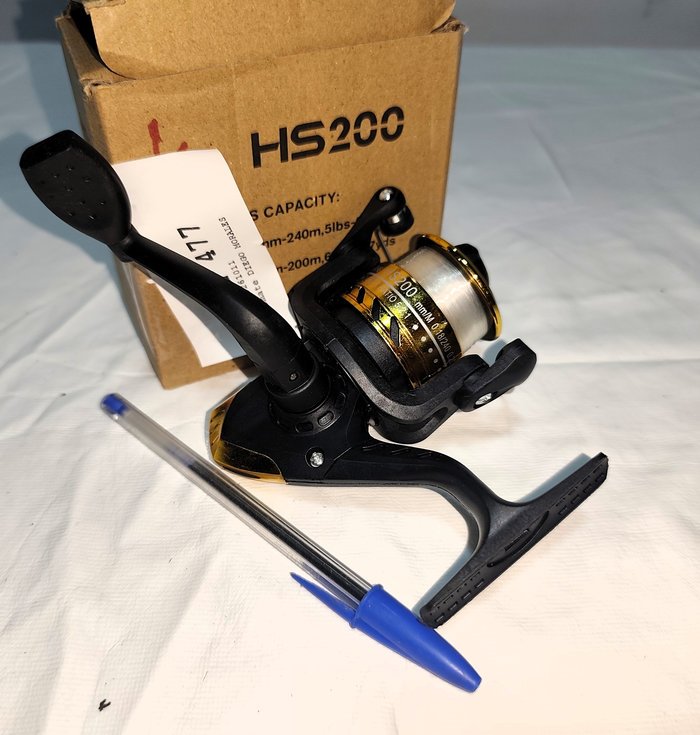 Reel Frontal HS200 Dorado para Pesca, Nuevo en Caja
