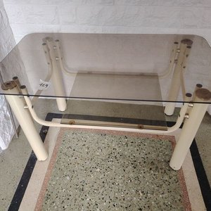 Mesa Ratona Caño y Vidrio Rectangular - imagen 3