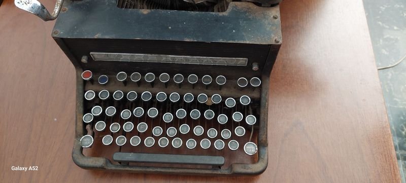 Item 900825 - Image 2