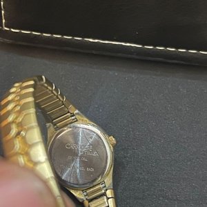 Reloj Dama Carriage by Timex Bicolor Acero y Dorado - imagen 6