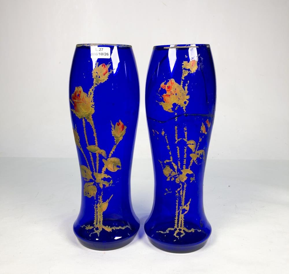Par de Floreros Azules Esmaltados con Diseño Floral - 30 cm
