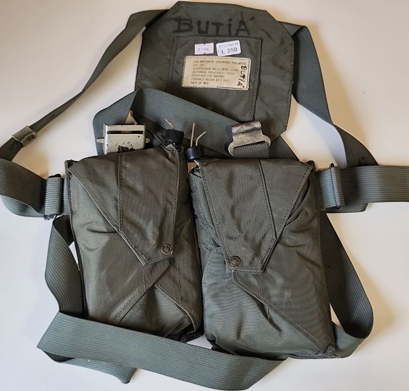 Chaleco Salvavidas Piloto Americano LPU-10/P 1985 con Garrafas