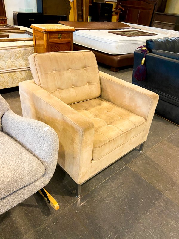 Sillón Individual Beige Tapizado Botones