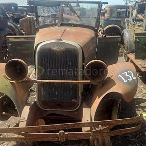 Lote anterior: Camioneta Antigua de Colección