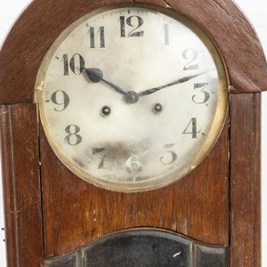 Reloj de Pared de Madera con Péndulo y Llave - imagen 2