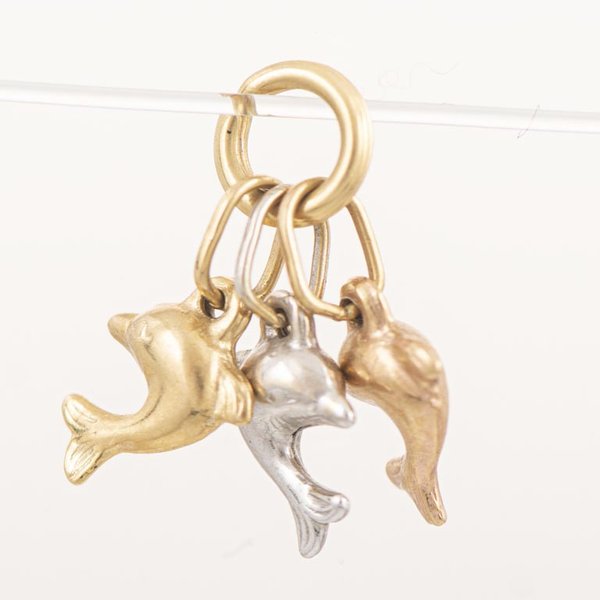 Colgante de Oro 18k con Tres Delfines
