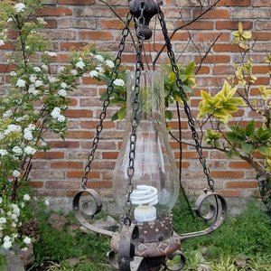 Lámpara Colgante de Hierro y Madera con Tulipa de Vidrio - imagen 4
