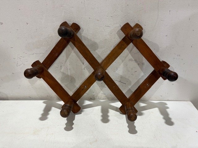 Perchero Plegable de Madera Rústico