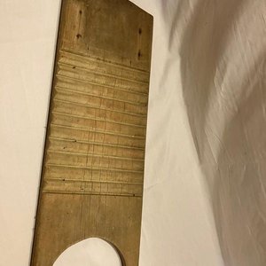 Antigua Tabla de Lavar Ropa a Mano de Madera Dura - imagen 1