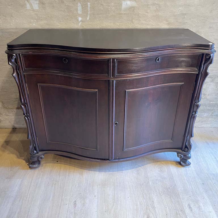 Lote anterior: Aparador Victoriano de Dos Puertas y Dos Cajones - Medidas: 130x59x99cm