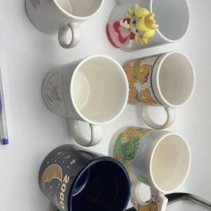 Lote de 6 Tazas de Cerámica con Diseños Variados - imagen 2