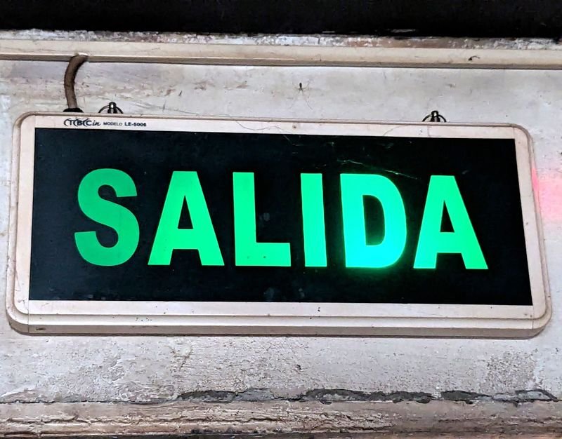 Lotes de luces de emergencia y salida - imagen 9
