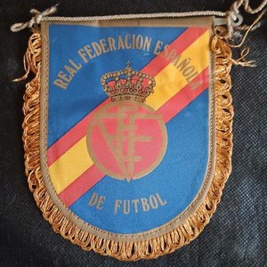 Lote anterior: Banderín Colección Mundial España 82 Real Federación Española de Fútbol
