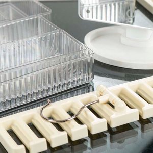 Organizador de Maquillaje con Espejo LED y Percha para Corbatas - imagen 2