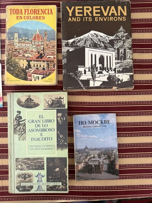 Lote de 4 Libros: Yerevan, Florencia, Moscú y Lo Asombroso