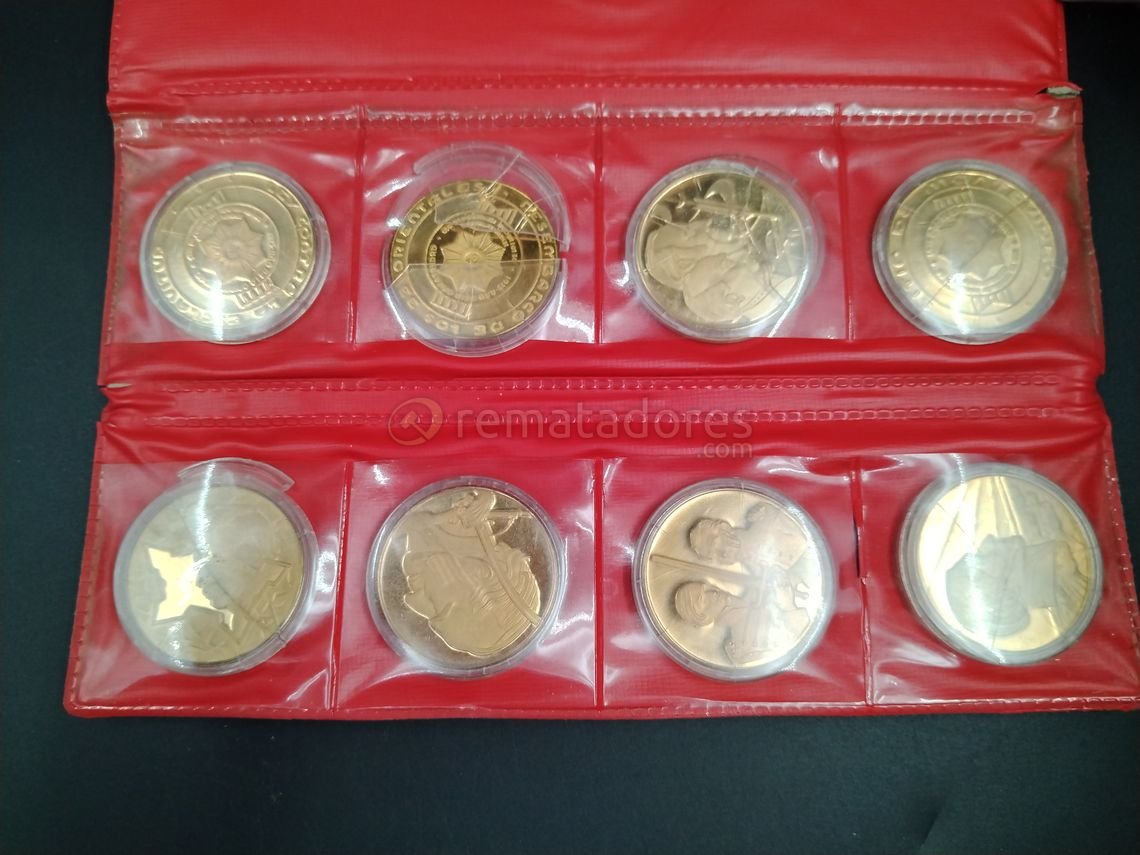 Colección de Medallas Conmemorativas en Estuche Rojo