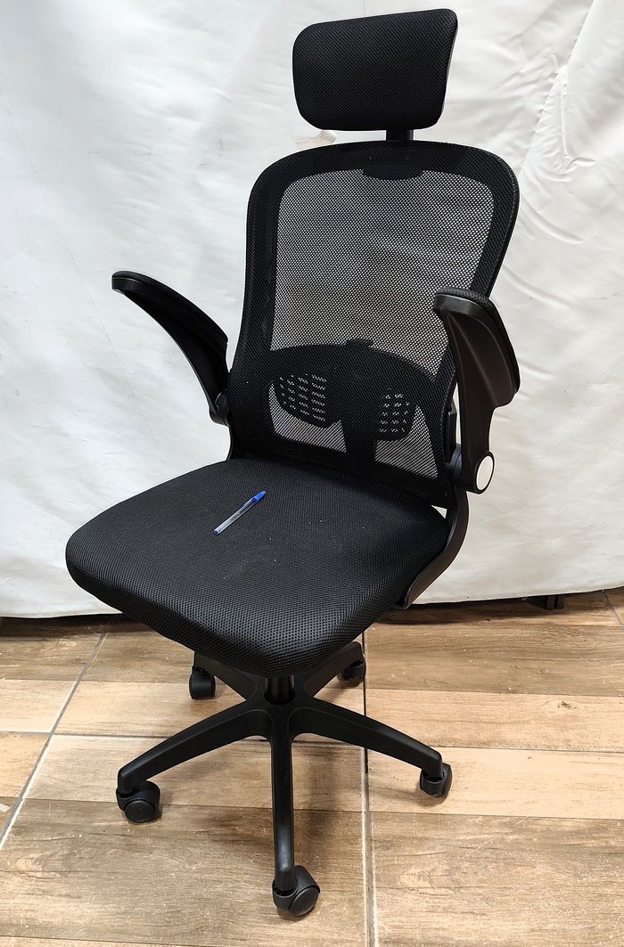 Silla de oficina con respaldo en malla y apoyo lumbar - imagen 3
