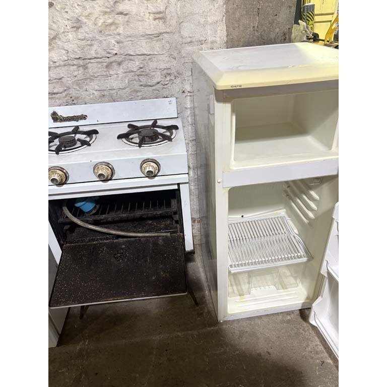Heladera y cocina Kassel en buen estado - imagen 2
