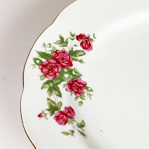Seis Platos Llanos de Loza con Decoración Floral Rosa y Borde Dorado - imagen 4
