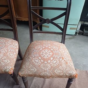 Par de Sillas de Estilo para Restaurar - imagen 3