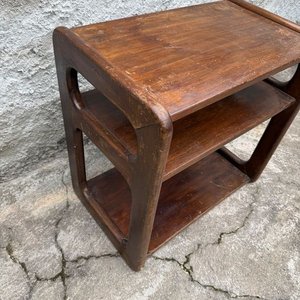 Mesa Auxiliar de Madera con Tres Niveles - imagen 4