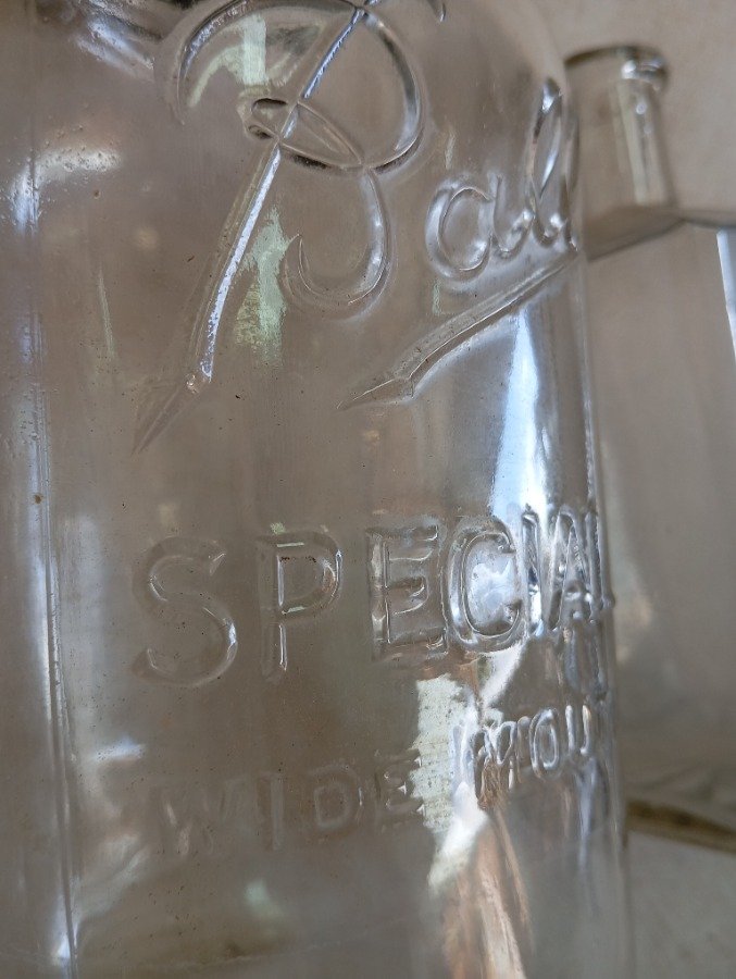 Botellas y frascos antiguos de vidrio - imagen 5