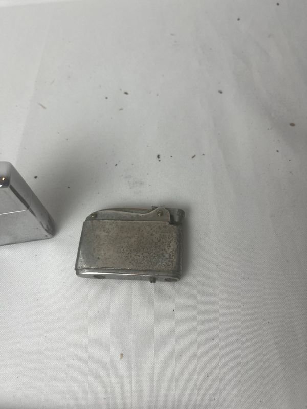 Par de encendedores para fumar - imagen 3