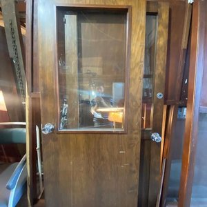 Lote anterior: Dos Puertas de Madera con Vidrio