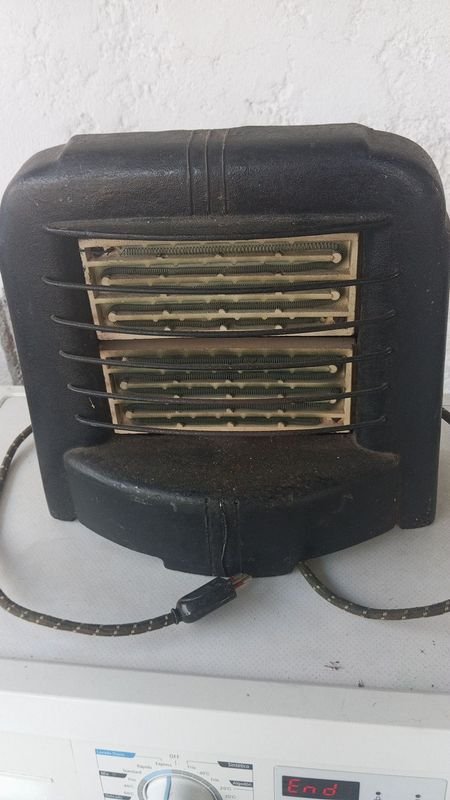 Calefactor Antiguo Negro
