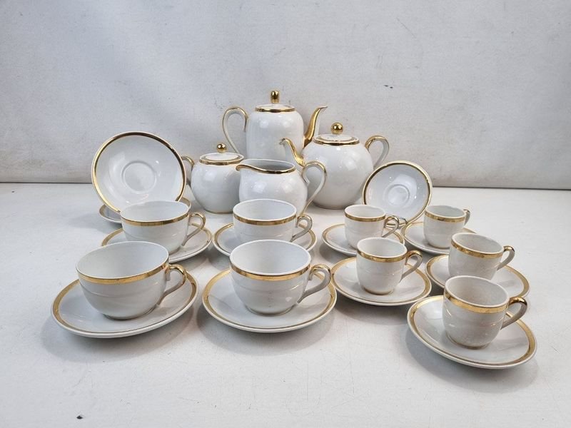 Juego de Servicio de Porcelana Olmos Blanco con Detalles Dorados - 25 Piezas