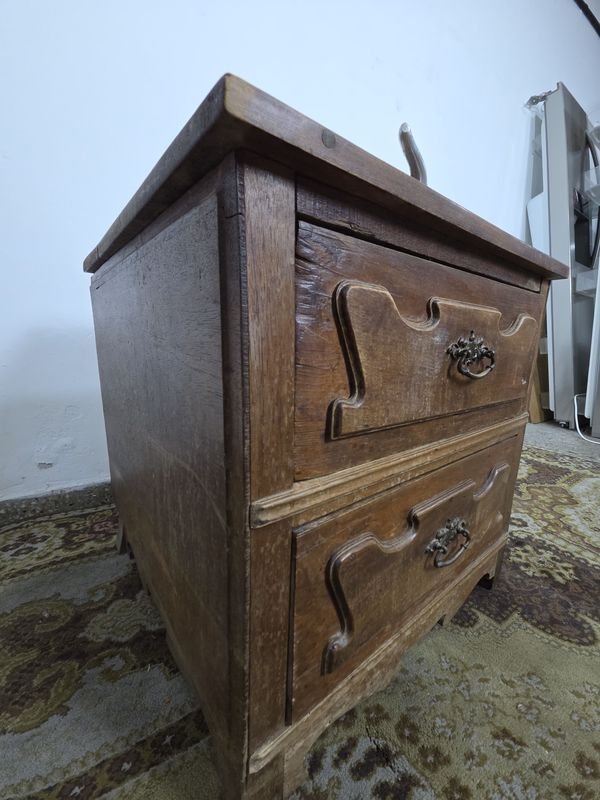 Antigua cajonera de madera con detalles de plata - imagen 7