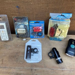LOTE DE LUCES PARA BICICLETAS FUNCIONAN EN PAQUETE - imagen 3
