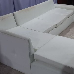 Sillón Esquinero Blanco con Almohadones - imagen 3