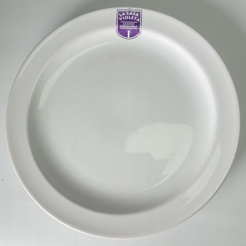 Platos de porcelana Olmos con publicidad de La Casa Violeta - imagen 4