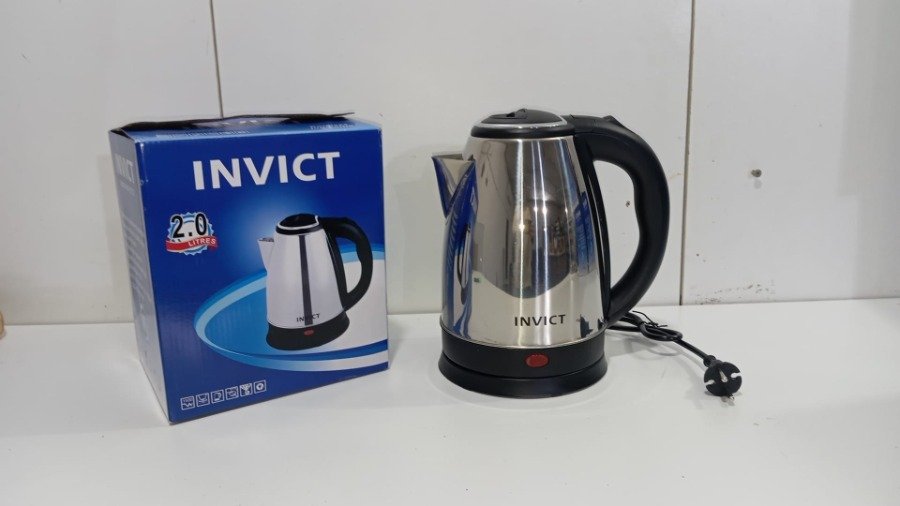 Jarra Eléctrica INVICT de Acero Inoxidable, Capacidad 2 Litros