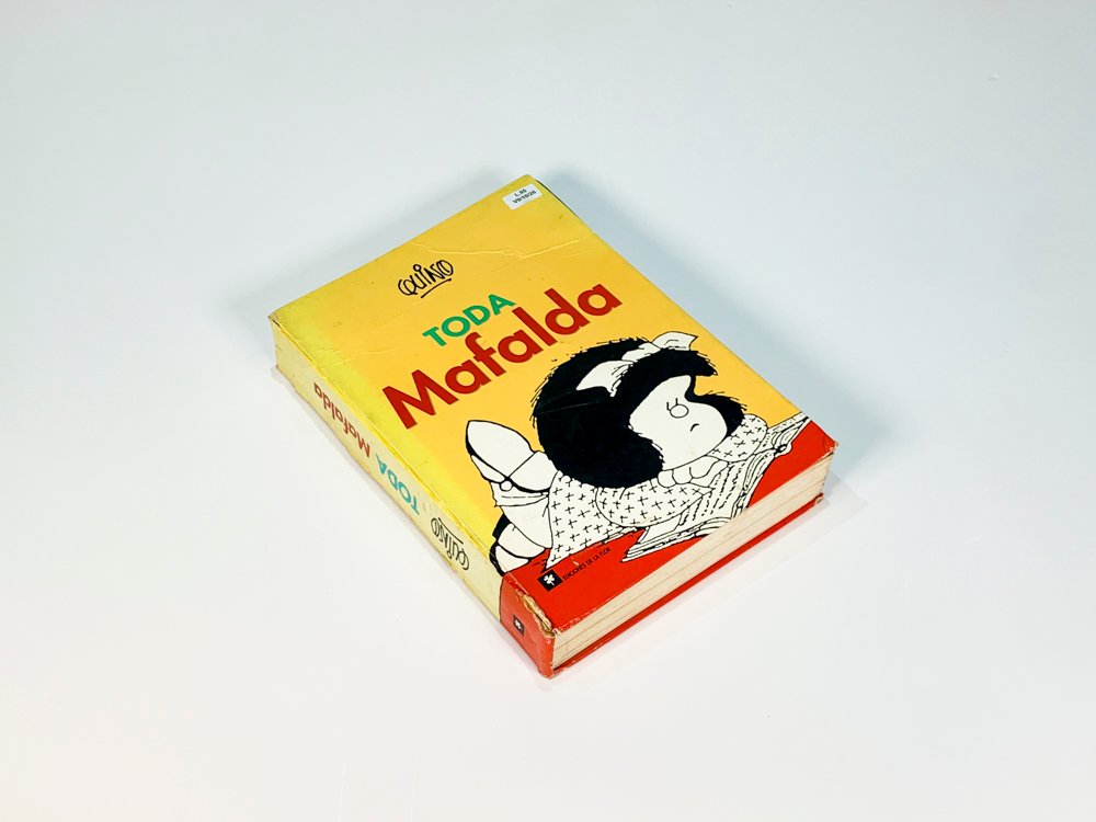 Todo Mafalda de Quino: Tomo Completo con Tapa Amarilla y Naranja