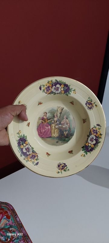 Platos decorativos y fuentes de porcelana - imagen 9