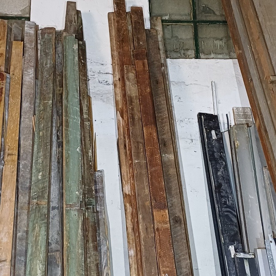 Item 16733 - Image 3