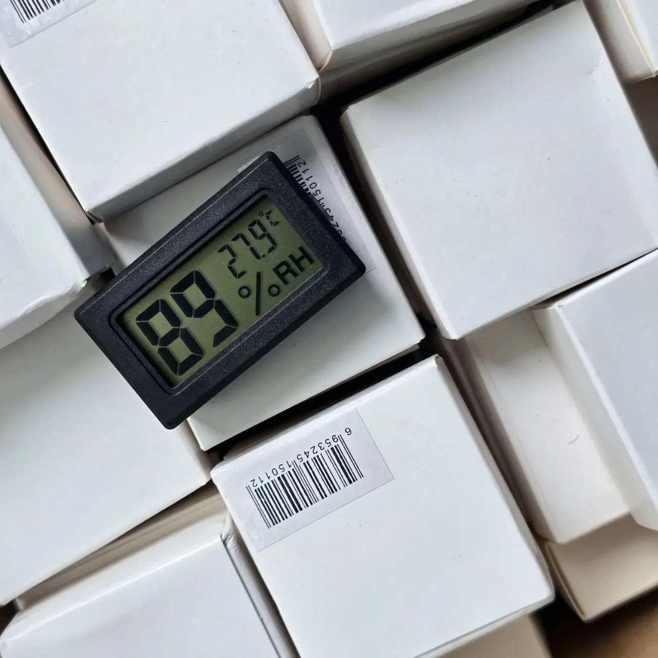 Lote siguiente: Termómetros digitales y cajas de almacenamiento
