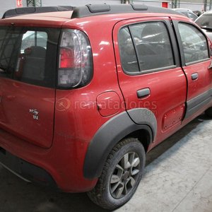 Fiat Uno Way 1.4 Rojo - Vehículo para repuestos o reparación - imagen 2